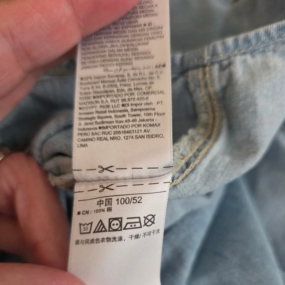 Old Navy Denim‎ Shirt Boy 3T Light Blue Chambray Short Sleeve Western Button Up